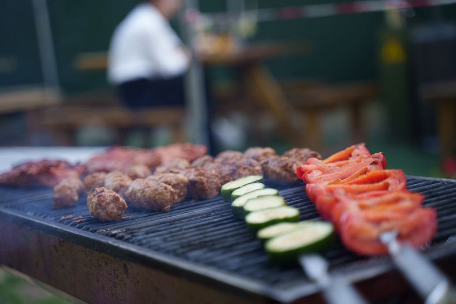 Grillen gesünder gestalten: Genuss ohne Reue im Garten